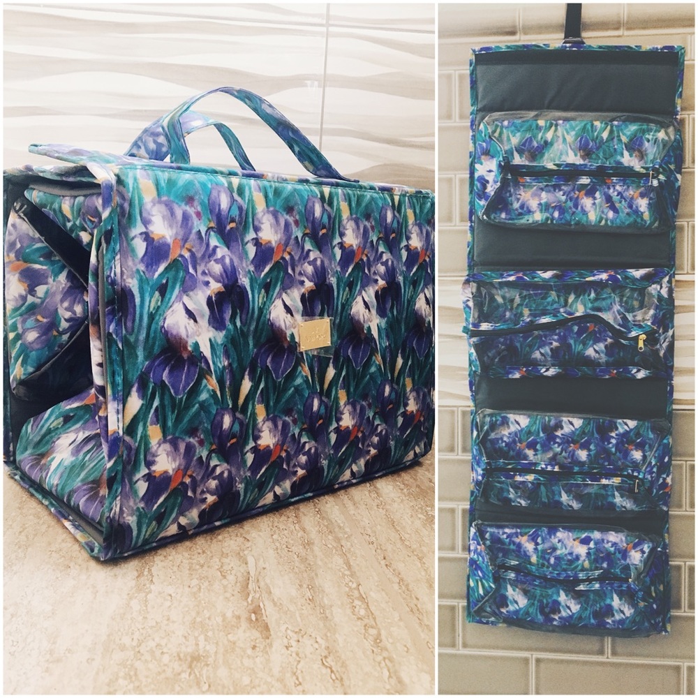 LIKE NEW, NEVER USED JM NewYork Travel Makeup Bag